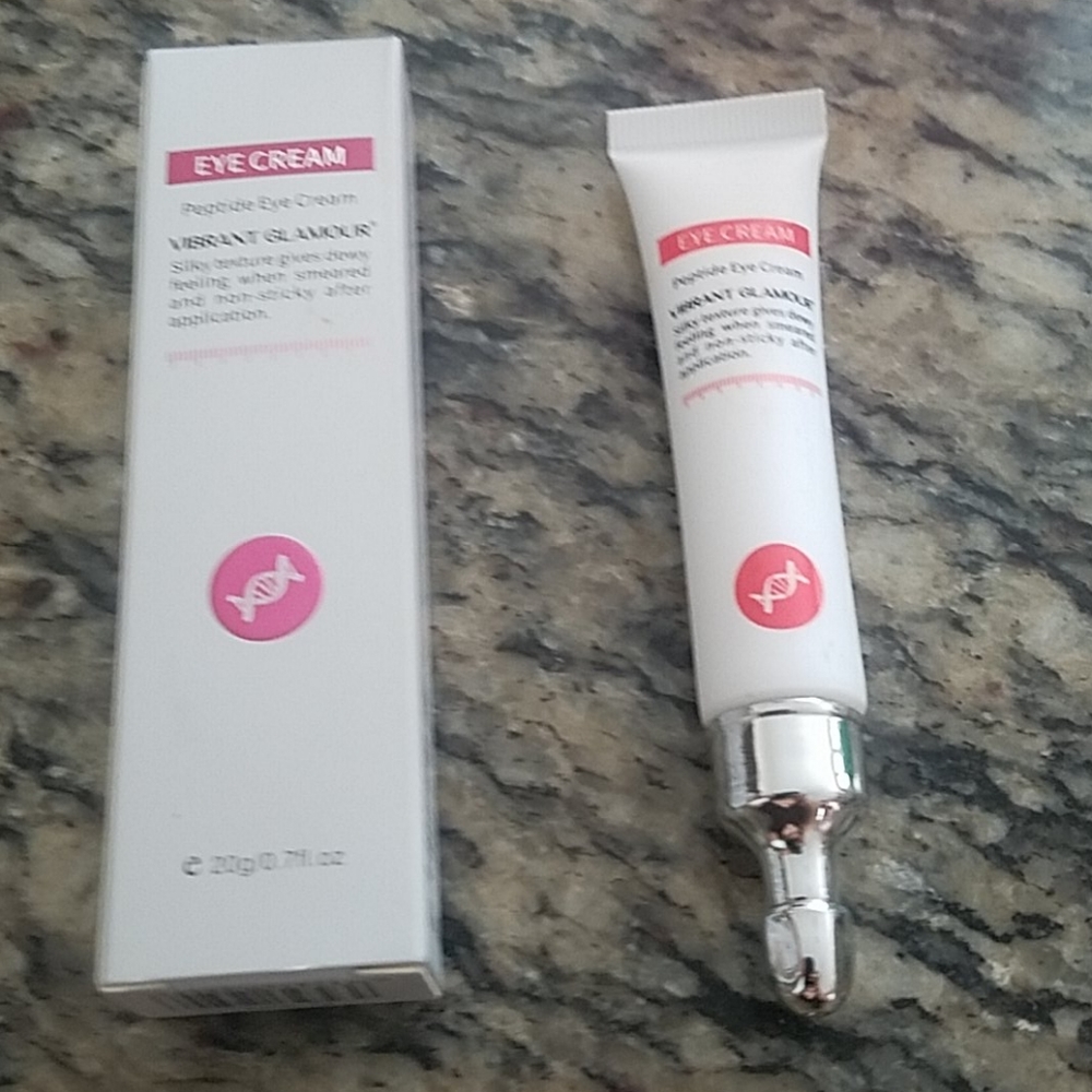 Peptide eye cream
